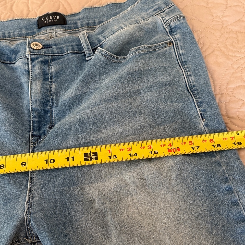 Curve Appeal Lightweight Stretchy Denim Jeans (12) - Picture 9 of 10